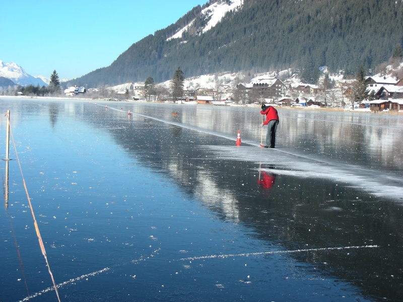 Eislaufen am Weissensee in Kärnten