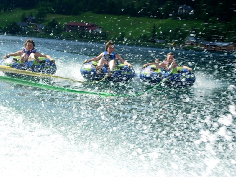 Fun for old and young, families and seniors at lake Weissensee