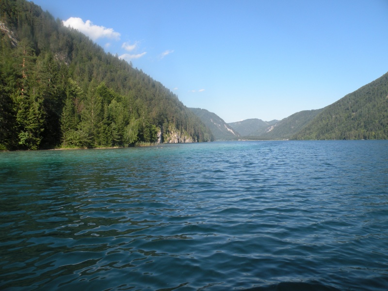 Bathing fun in the deepest lake of Carinthia