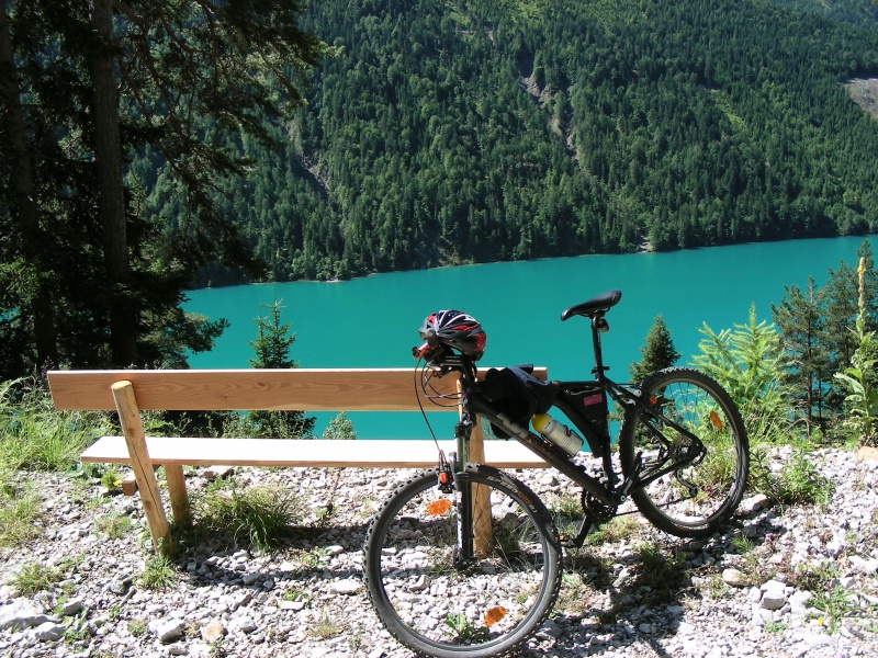Mountainbiking at lake Weissensee